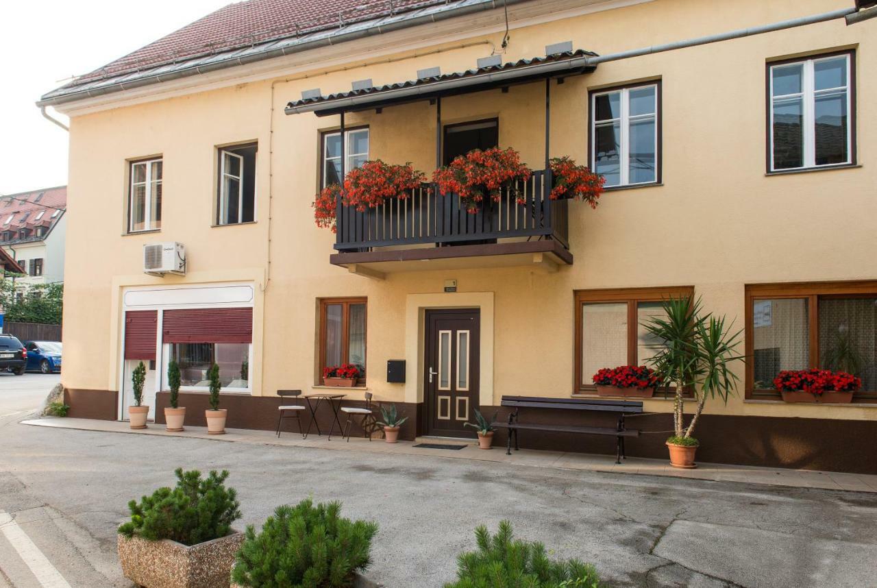 Sobe Poldka Hotell Dolenjske Toplice Exteriör bild